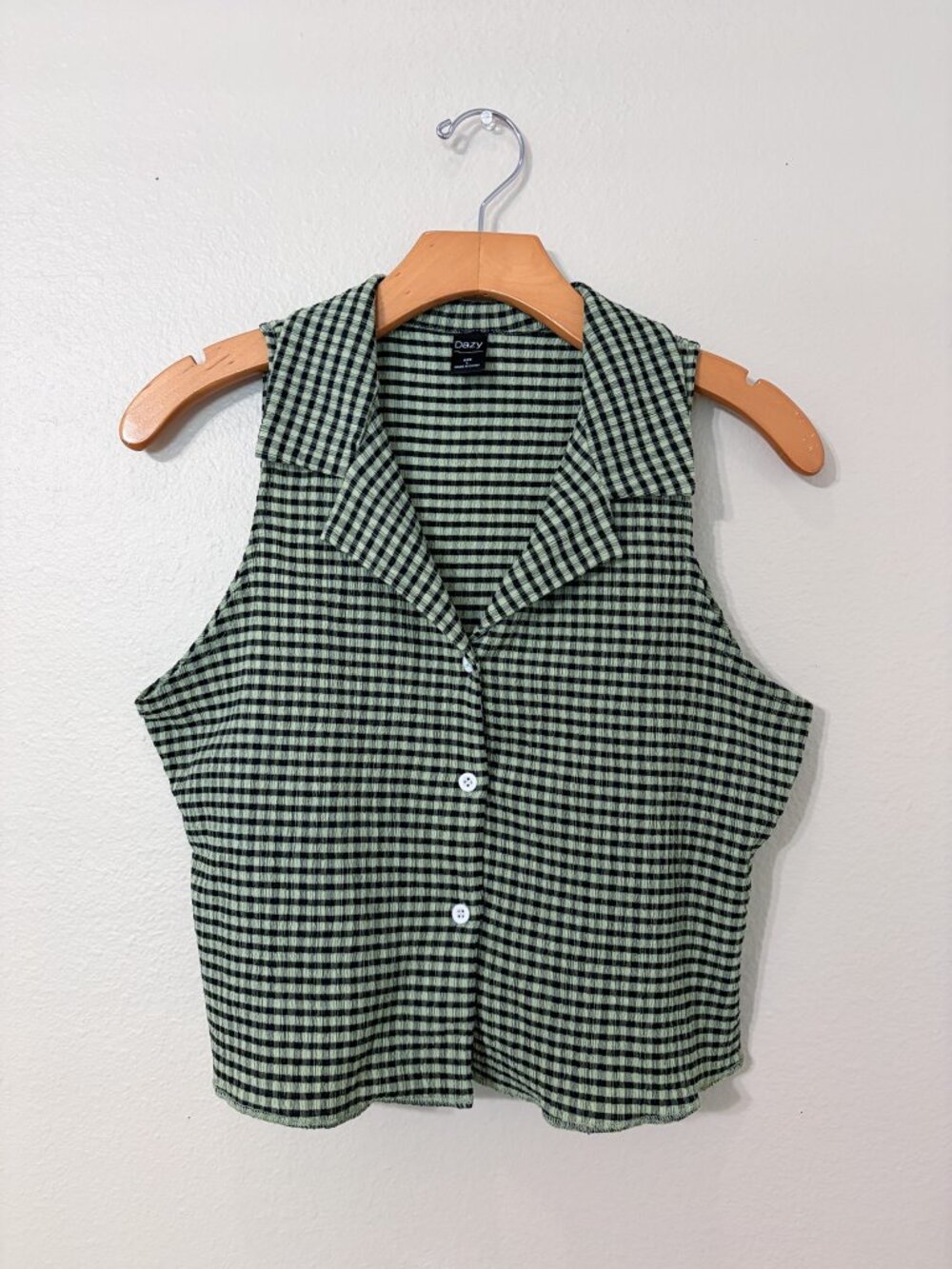 Dazy Womens Green Gingham Sleeveless Collared Crop Top